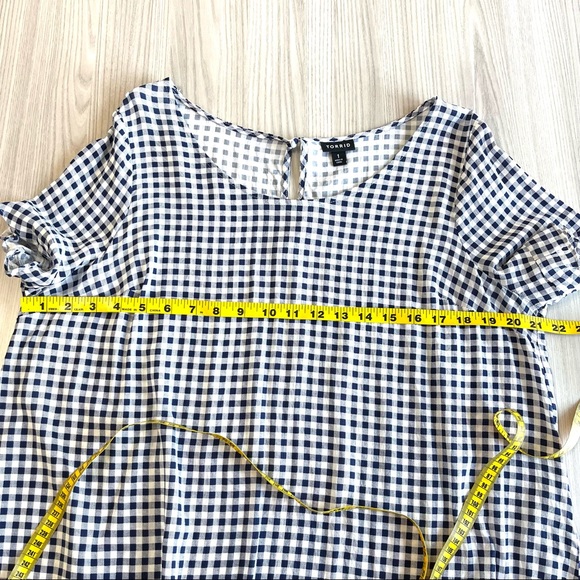 TORRID GINGHAM RUFFLE CHALLIS BLOUSE SIZE 1X - Picture 7 of 11